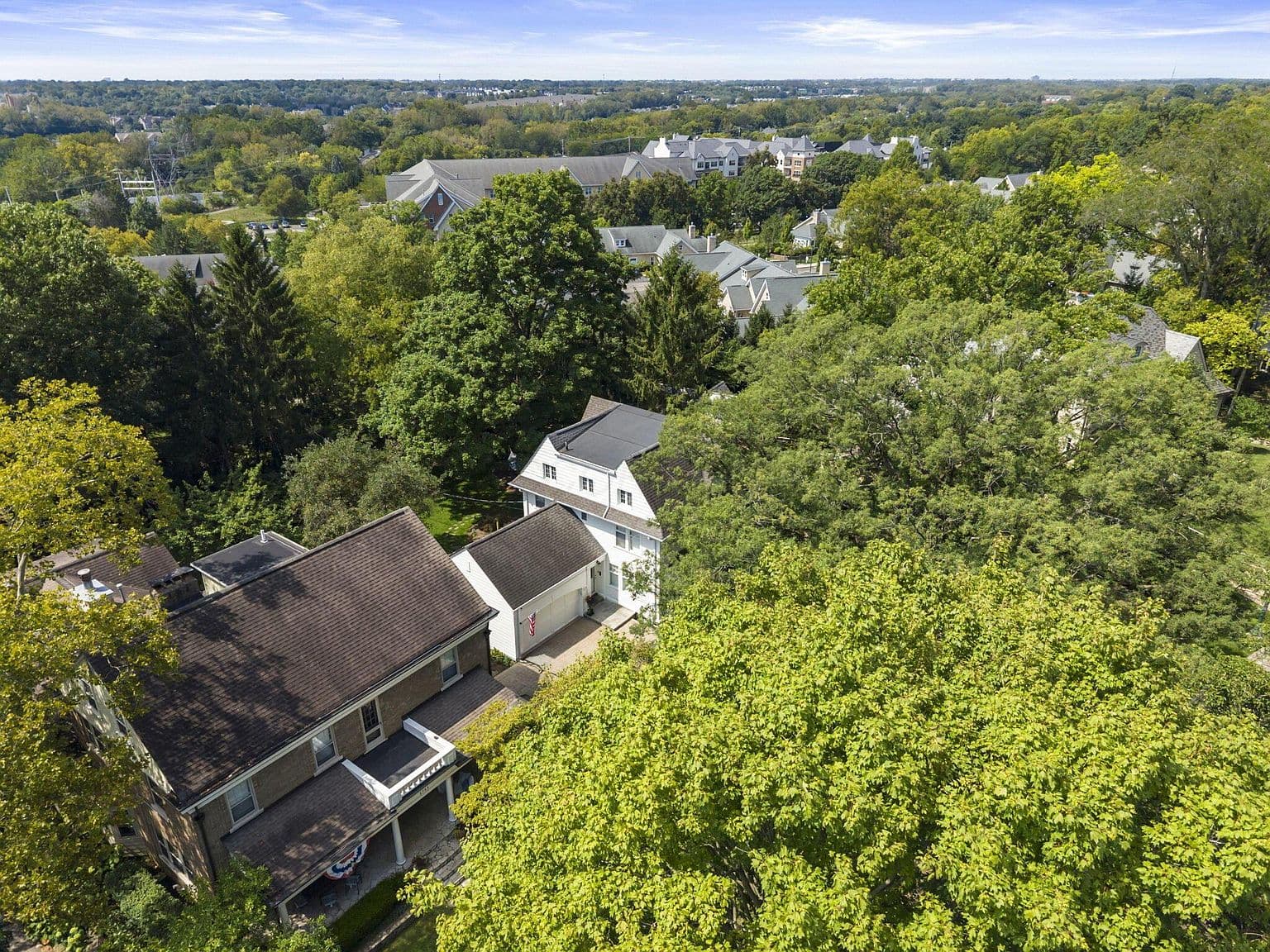 Charming Columbus setting surrounded by greenery and nearby amenities.